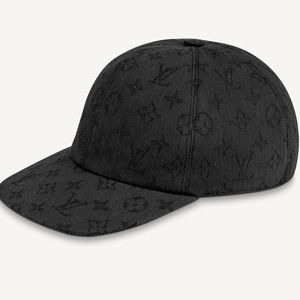 Louis Vuitton Monogram ESSENTIAL CAP